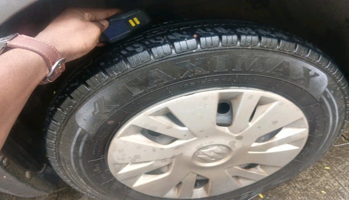 2012 Maruti Swift VXI, Petrol, Manual, 65,143 km, tyre