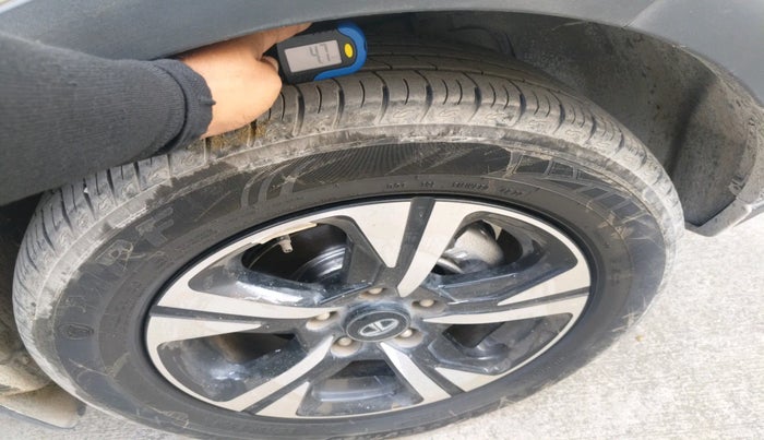 2022 Tata NEXON EV XZ PLUS LUX, Electric, Automatic, 13,000 km, tyre