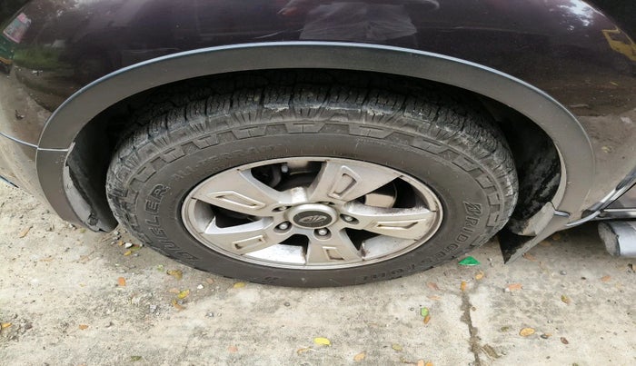 2013 Mahindra XUV500 W8, Diesel, Manual, 86,130 km, tyre