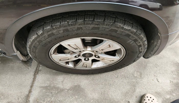 2013 Mahindra XUV500 W8, Diesel, Manual, 86,130 km, tyre