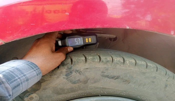 2020 Maruti Swift VXI, Petrol, Manual, 64,647 km, tyre