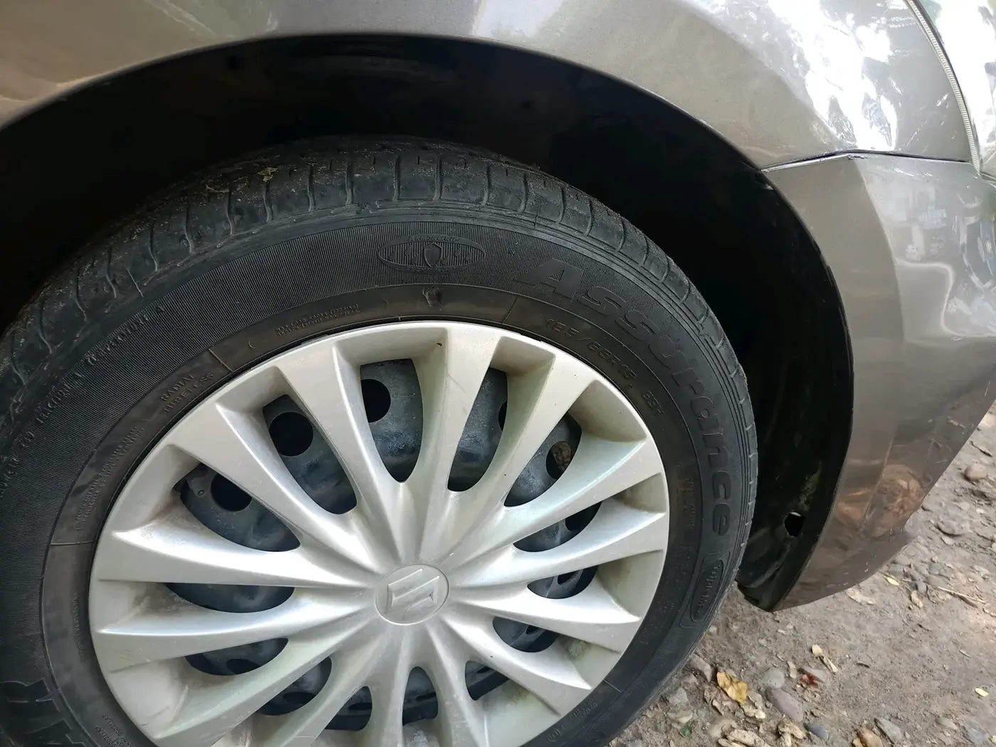 2020 Maruti Ciaz SIGMA 1.5 SHVS MT  PETROL, Petrol, Manual, 21,549 km, tyre