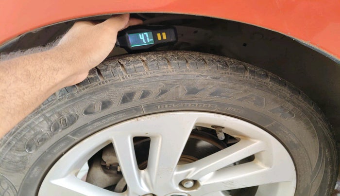 2015 Honda Jazz 1.2L I-VTEC V AT, Petrol, Automatic, 64,104 km, tyre