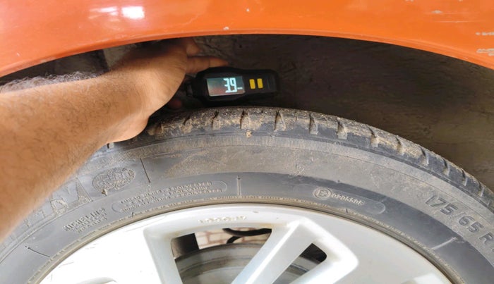 2015 Honda Jazz 1.2L I-VTEC V AT, Petrol, Automatic, 64,104 km, tyre