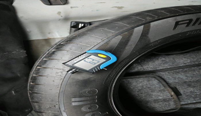 2021 Hyundai Creta EX 1.5 DIESEL, Diesel, Manual, 1,99,254 km, tyre