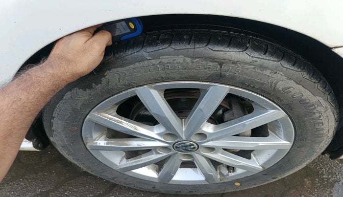 2017 Volkswagen Polo GT TSI AT, Petrol, Automatic, 80,135 km, tyre