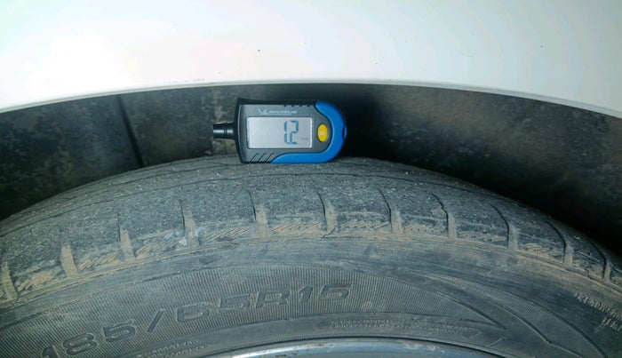 2010 Honda City 1.5L I-VTEC V MT, Petrol, Manual, 1,60,776 km, tyre