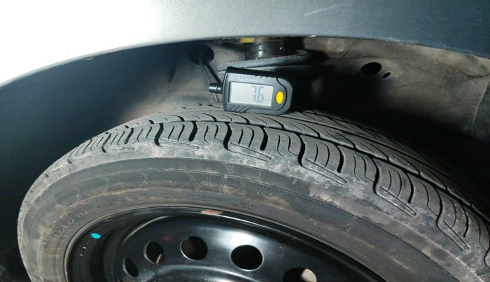 2015 Maruti Wagon R 1.0 VXI, Petrol, Manual, 98,334 km, tyre