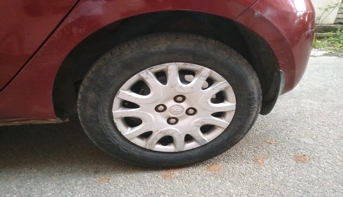 2010 Hyundai i20 MAGNA 1.2, Petrol, Manual, 86,688 km, tyre