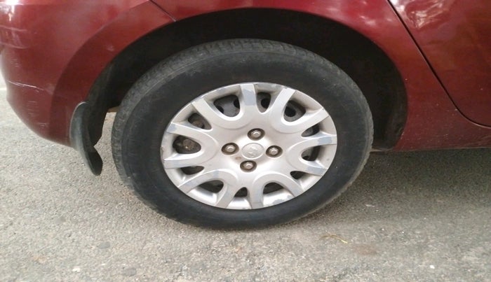 2010 Hyundai i20 MAGNA 1.2, Petrol, Manual, 86,688 km, tyre