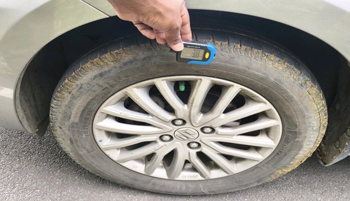 2020 Maruti Dzire ZXI, Petrol, Manual, 54,671 km, tyre