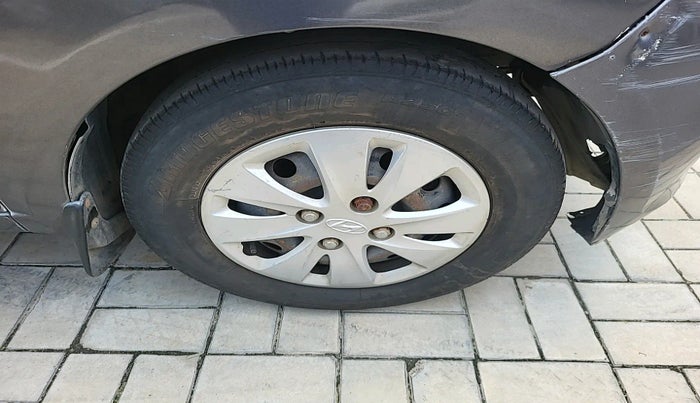 2010 Hyundai i10 SPORTZ 1.2, Petrol, Manual, 70,556 km, tyre