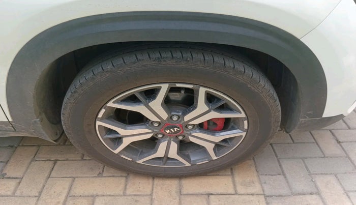 2019 KIA SELTOS GTX PLUS DCT 1.4 PETROL, Petrol, Automatic, 28,605 km, tyre