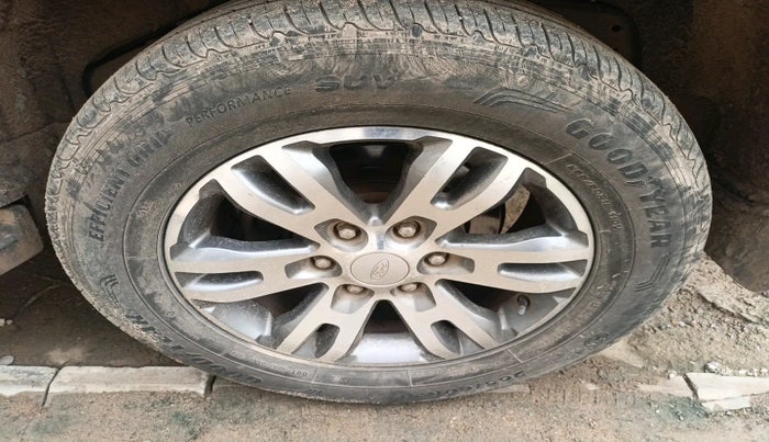 2018 Ford Endeavour TITANIUM 3.2 4X4 AT, Diesel, Automatic, 77,194 km, tyre