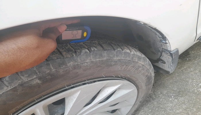 2019 Maruti Ertiga VXI SHVS, Petrol, Manual, 79,851 km, tyre