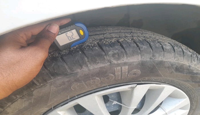2019 Maruti Ertiga VXI SHVS, Petrol, Manual, 79,851 km, tyre