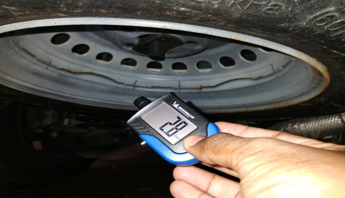 2024 Mahindra XUV700 AX 7 LUXURY P AT 7 STR, Petrol, Automatic, 6,482 km, tyre