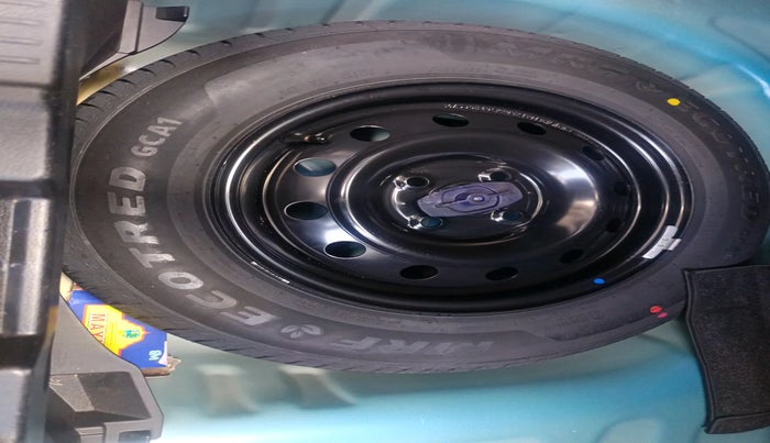 2024 Maruti Swift VXi (O), Petrol, Manual, 9,370 km, tyre