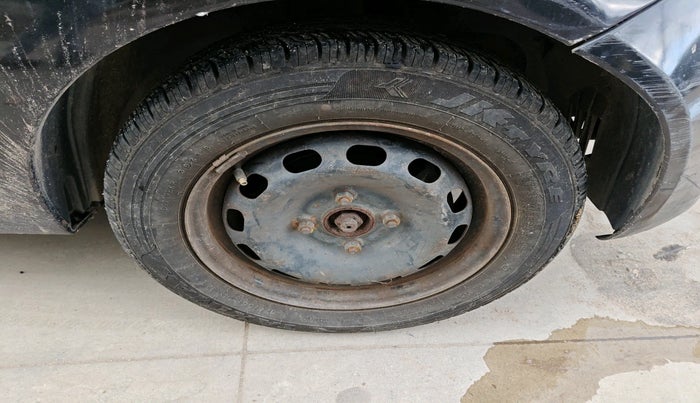 2010 Ford Figo EXI 1.2 PETROL, Petrol, Manual, 60,888 km, tyre