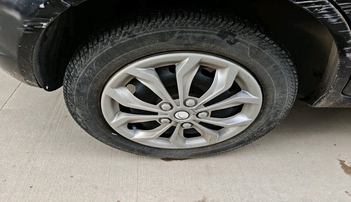 2010 Ford Figo EXI 1.2 PETROL, Petrol, Manual, 60,888 km, tyre