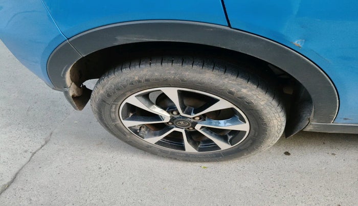 2020 Tata NEXON XZ PLUS PETROL, Petrol, Manual, 56,992 km, tyre