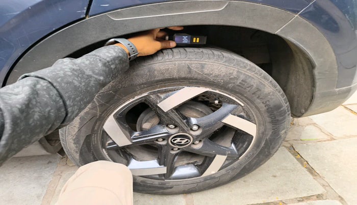 2019 Hyundai VENUE SX PLUS 1.0 TURBO DCT, Petrol, Automatic, 68,716 km, tyre