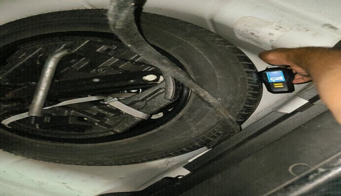 2015 Skoda Superb ELEGANCE 1.8 TSI AT, Petrol, Automatic, 71,104 km, tyre