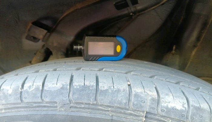 2021 Hyundai VENUE S 1.2, Petrol, Manual, 6,970 km, tyre