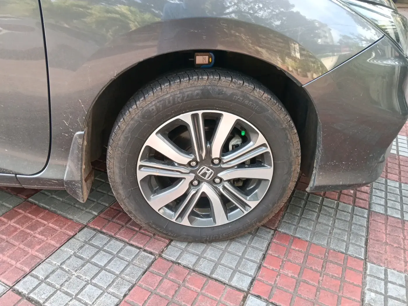 2017 Honda City 1.5L I-VTEC V MT, Petrol, Manual, 54,500 km, tyre