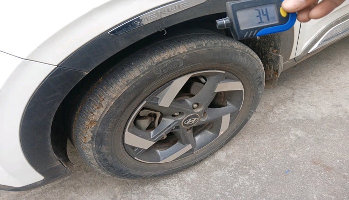 2019 Hyundai VENUE SX 1.0 TURBO, Petrol, Manual, 51,341 km, tyre