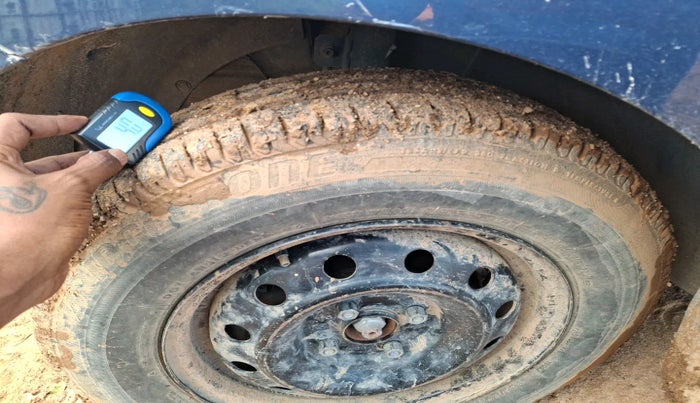 2021 Maruti Dzire VXI AMT, Petrol, Automatic, 88,488 km, tyre