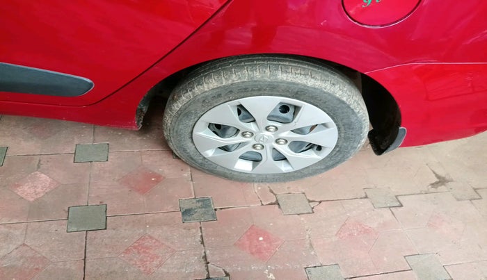 2016 Hyundai Xcent S 1.2, Petrol, Manual, 25,537 km, tyre