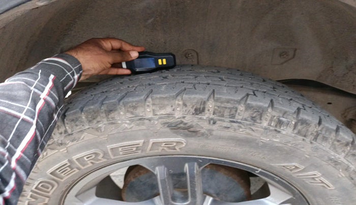 2023 Mahindra Thar LX PETROL HT 4WD AT, Petrol, Automatic, 23,136 km, tyre