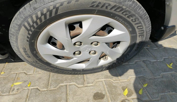 2015 Honda Amaze 1.5L I-DTEC S, Diesel, Manual, 92,385 km, tyre