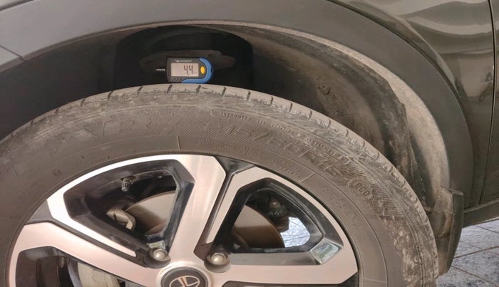 2021 Tata NEXON XZA PLUS SUNROOF PETROL, Petrol, Automatic, 31,225 km, tyre