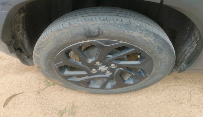 2023 Maruti FRONX DELTA PLUS 1.2MT, Petrol, Manual, 62,536 km, tyre