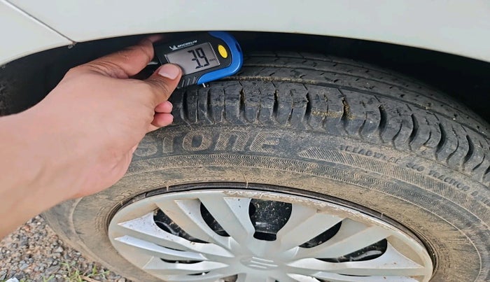 2018 Maruti Dzire VXI, Petrol, Manual, 43,135 km, tyre