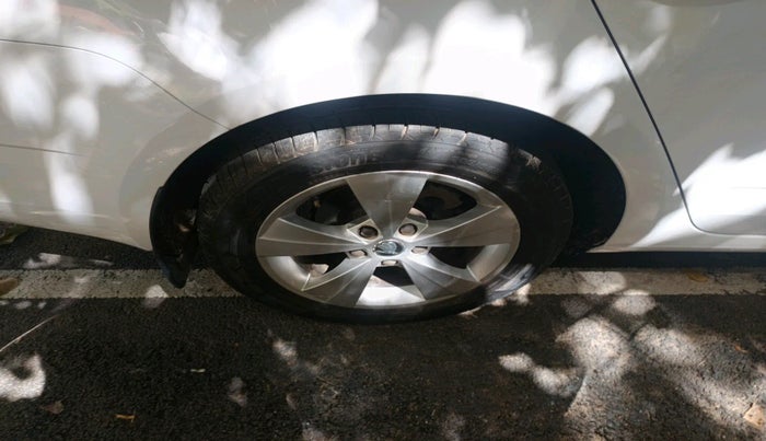 2019 Skoda Octavia 2.0 TDI CR STYLE, Diesel, Manual, 99,366 km, tyre