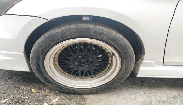2015 Maruti Ciaz ZDI+ SHVS, Diesel, Manual, 1,44,774 km, tyre