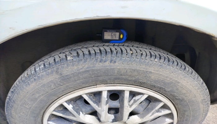 2011 Maruti Swift VXI, Petrol, Manual, 71,667 km, tyre