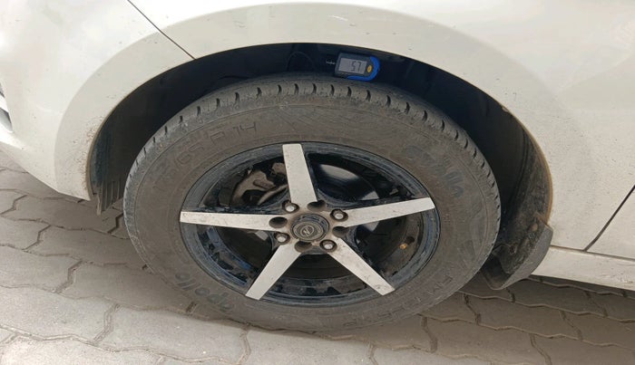2021 Tata Tiago XZA PETROL, Petrol, Automatic, 20,040 km, tyre