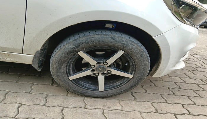 2021 Tata Tiago XZA PETROL, Petrol, Automatic, 20,040 km, tyre