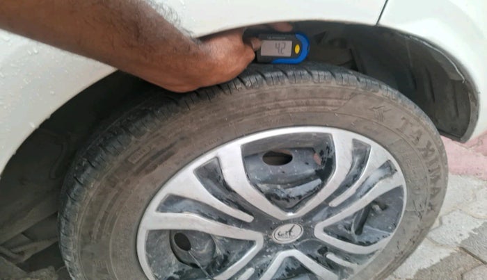 2019 Tata Tiago XT PETROL, Petrol, Manual, 83,173 km, tyre