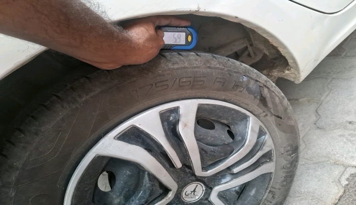 2019 Tata Tiago XT PETROL, Petrol, Manual, 83,173 km, tyre