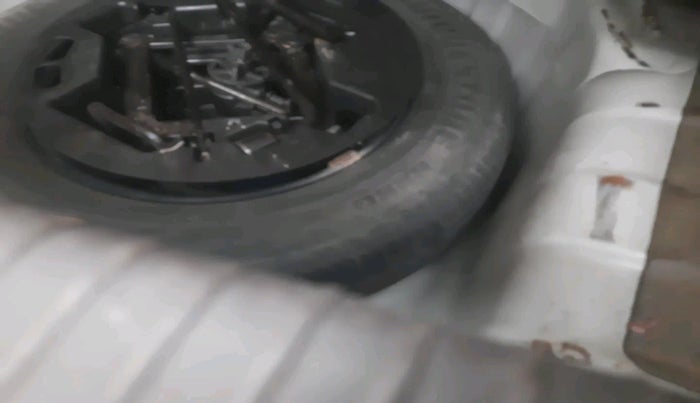 2010 Hyundai i10 MAGNA 1.2, Petrol, Manual, 74,244 km, tyre