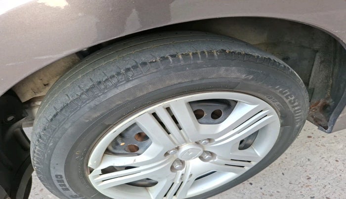 2011 Honda City 1.5L I-VTEC S MT, Petrol, Manual, 1,40,933 km, tyre
