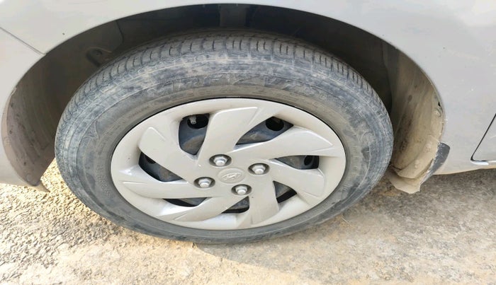2019 Hyundai NEW SANTRO SPORTZ MT, Petrol, Manual, 35,731 km, tyre