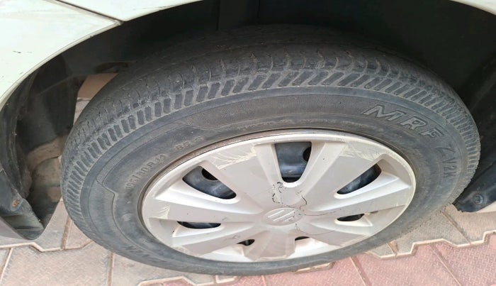 2010 Maruti Swift Dzire VXI, Petrol, Manual, 42,187 km, tyre