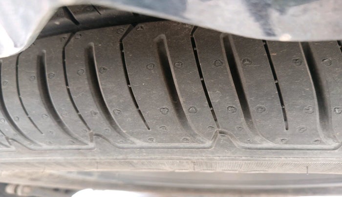 2022 MG GLOSTER SAVVY 7 STR 2.0 TWIN TURBO 4WD, Diesel, Automatic, 58,250 km, tyre