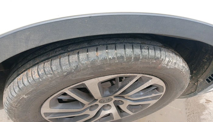 2022 MG GLOSTER SAVVY 7 STR 2.0 TWIN TURBO 4WD, Diesel, Automatic, 58,250 km, tyre